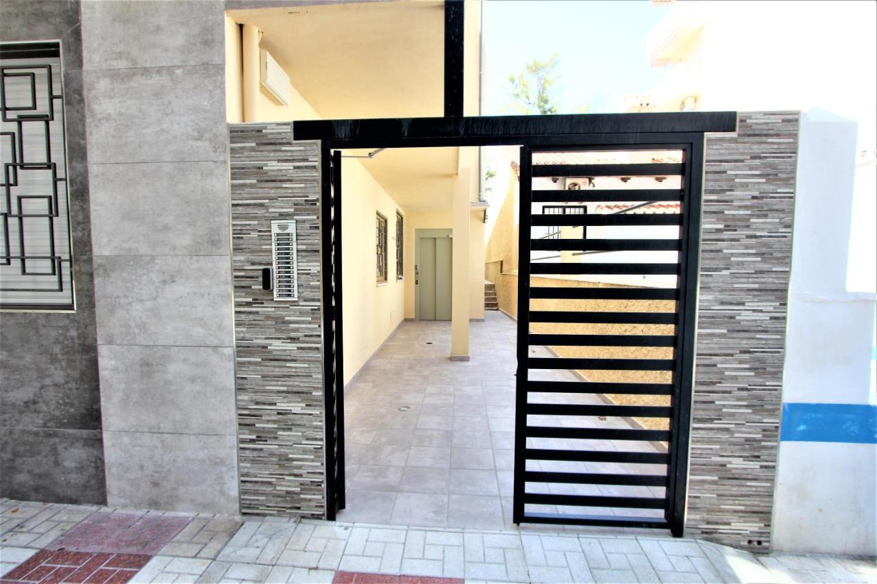 Apartamento La Carihuela Los Nidos- APARTAMENTO DELUXE - 2º LINEA DE PLAYA Torremolinos Exterior foto